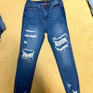 Simple society distressed skinny jeans